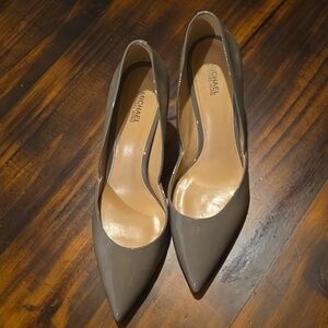 Michael Kors Taupe Heels Size 9